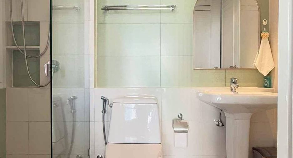 For sale 1 bed condo in Sathon, Bangkok