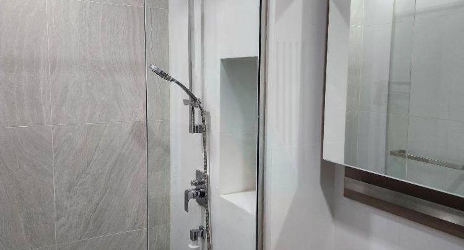 À vendre 1 chambre condo à Bang Sue, Bangkok