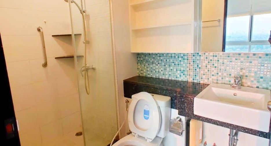 Продажа 2 спальни кондо в Кхлонг Тоеи, Бангкок