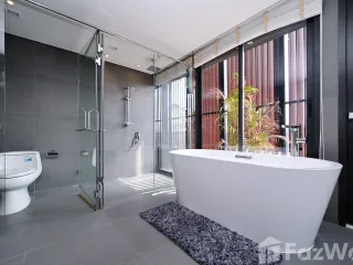 出售 和 出租 3 卧室 联排别墅 在 Wang Thong Lang, 曼谷
