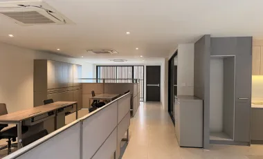 Casa adosada en alquiler de 3 habitaciones en Wang Thonglang, Bangkok