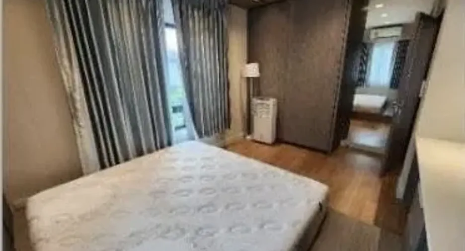 Casa en venta y en alquiler de 3 habitaciones en Khan Na Yao, Bangkok