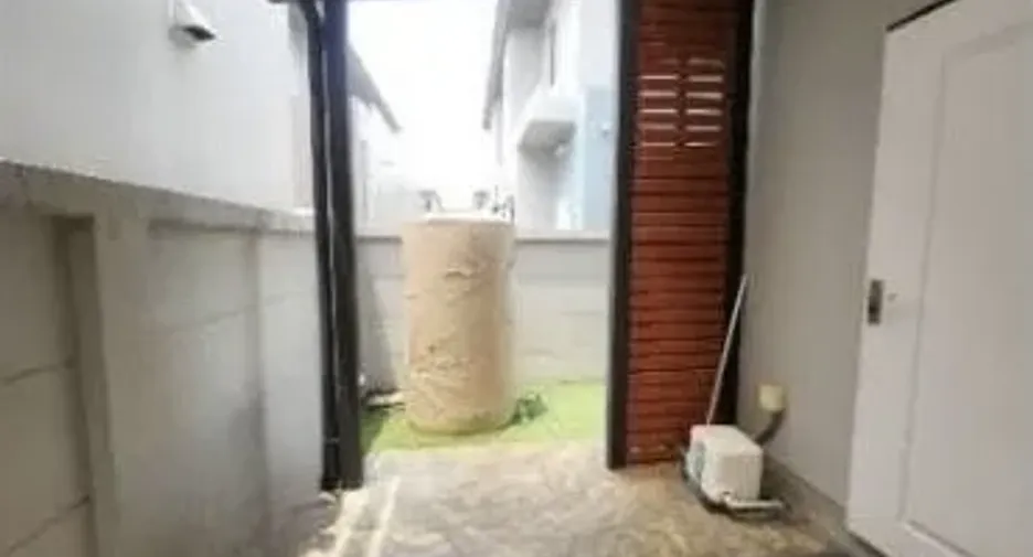 Casa en venta y en alquiler de 3 habitaciones en Khan Na Yao, Bangkok