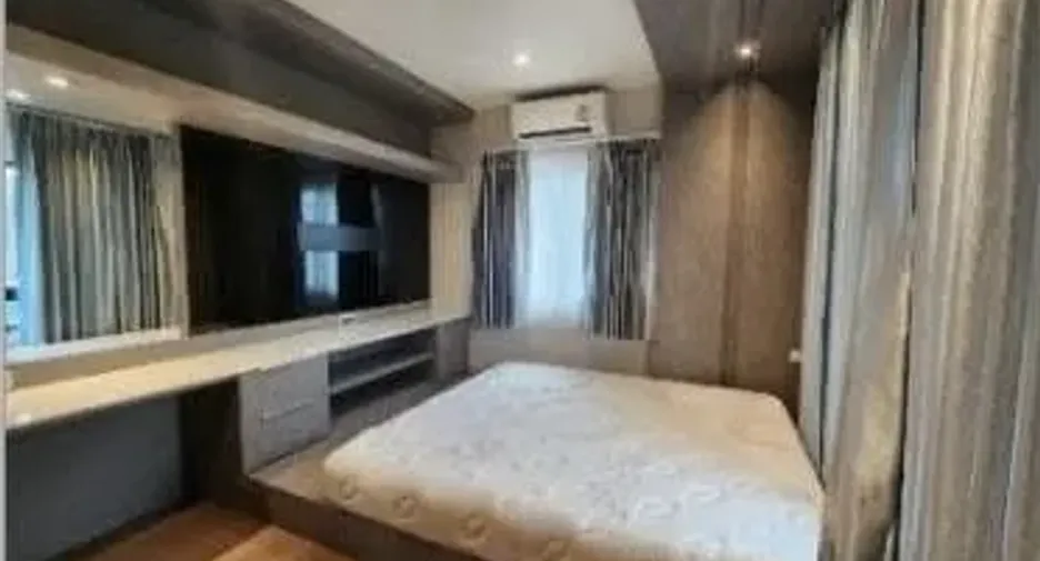 Casa en venta y en alquiler de 3 habitaciones en Khan Na Yao, Bangkok