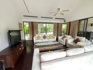 For sale 3 ベッドルーム villa in Mueang Phuket, Phuket