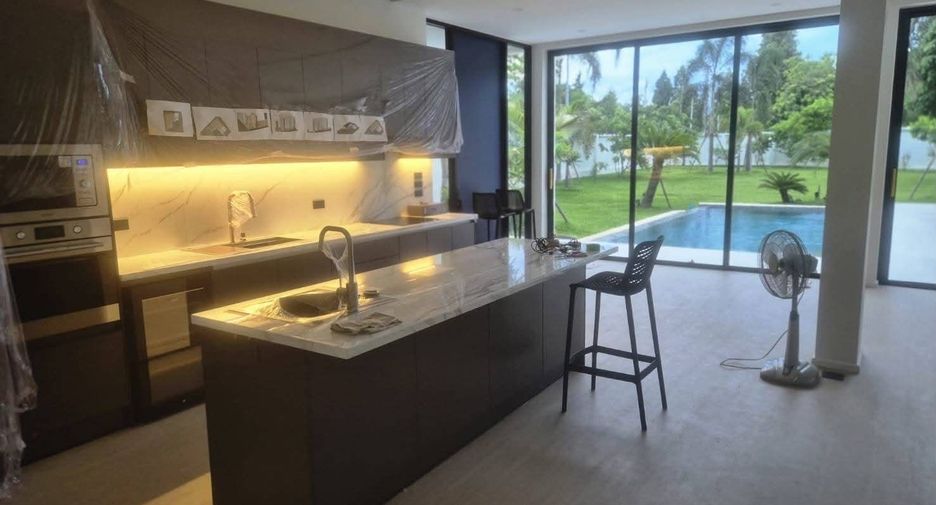 For sale 3 ベッドルーム villa in Hang Dong, Chiang Mai