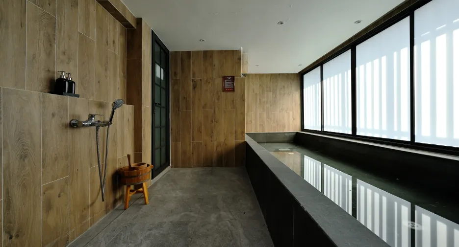 Casa adosada en venta y en alquiler de 3 habitaciones en Wang Thonglang, Bangkok