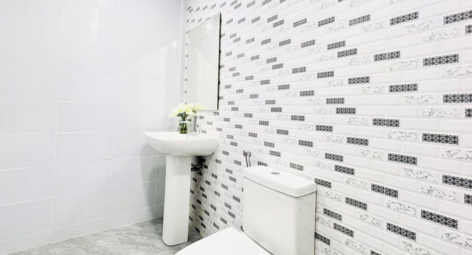 Продажа 2 спальни таунхаус в Восточная Паттайя, Паттайя