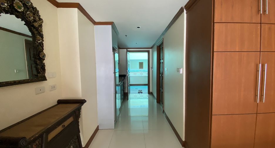 For rent スタジオ condo in Pratumnak, Pattaya