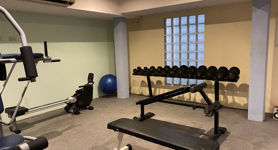 For rent スタジオ condo in Pratumnak, Pattaya
