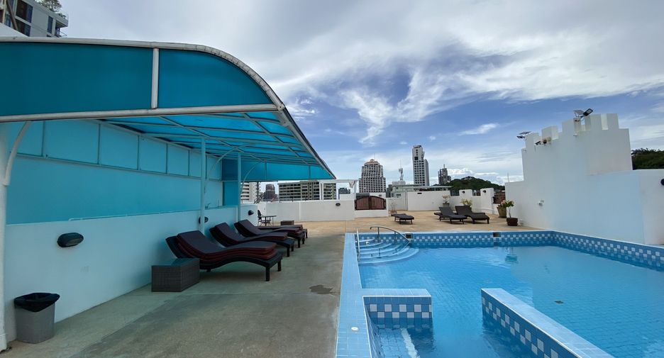 For rent スタジオ condo in Pratumnak, Pattaya