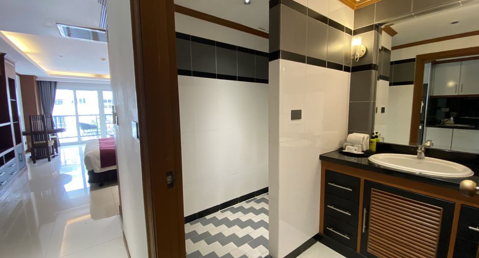 For rent スタジオ condo in Pratumnak, Pattaya