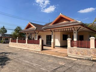 出租 3 卧室 独立屋 在 Bang Lamung, Chon Buri