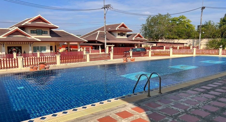 Casa en alquiler de 3 habitaciones en East Pattaya, Pattaya