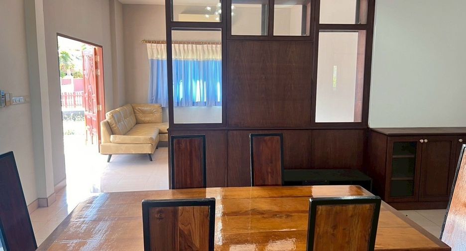 Casa en alquiler de 3 habitaciones en East Pattaya, Pattaya