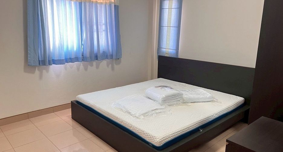 Casa en alquiler de 3 habitaciones en East Pattaya, Pattaya