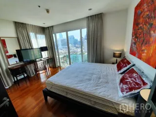 For rent 2 bedrooms condo in Watthana, Bangkok