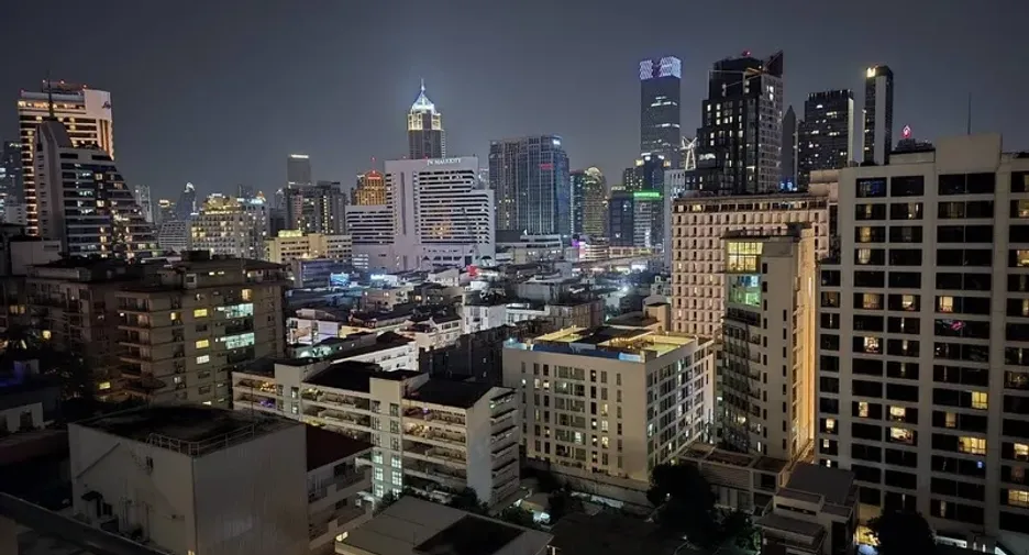 For rent 2 ベッドルーム condo in Watthana, Bangkok