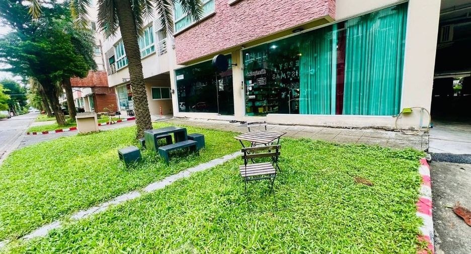 À louer et à vendre 1 chambre condo à Wang Thonglang, Bangkok
