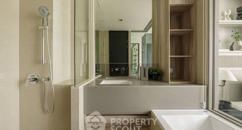 For rent and for sale 1 bed condo in Watthana, Bangkok