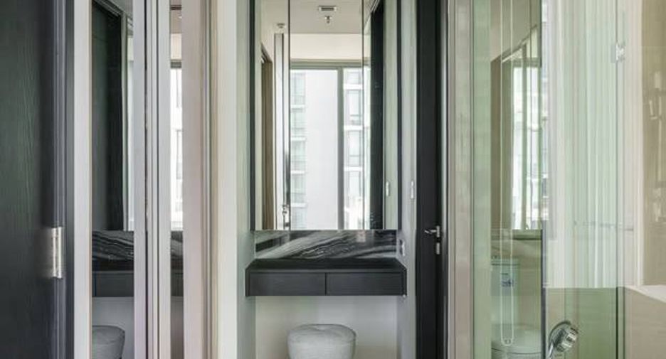 For rent and for sale 1 bed condo in Watthana, Bangkok