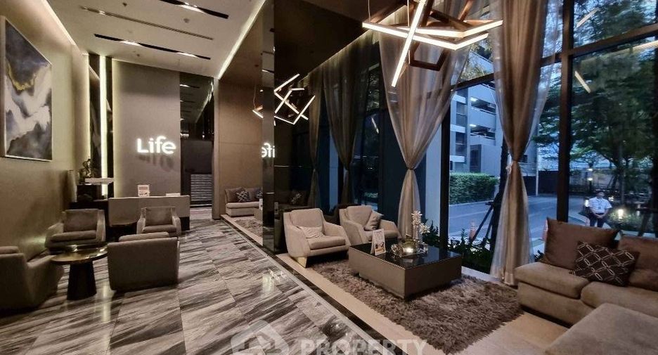 À vendre 1 chambre condo à Khlong Toei, Bangkok