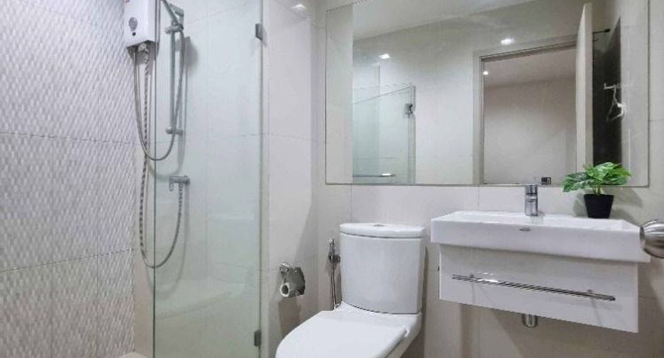 À vendre 1 chambre condo à Khlong Toei, Bangkok