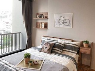 For rent 2 bedrooms condo in Sathon, Bangkok