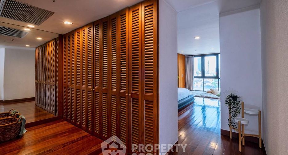Condo en alquiler de 3 habitaciones en Pathum Wan, Bangkok