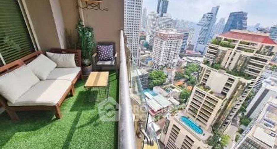 For sale 2 ベッドルーム condo in Khlong Toei, Bangkok