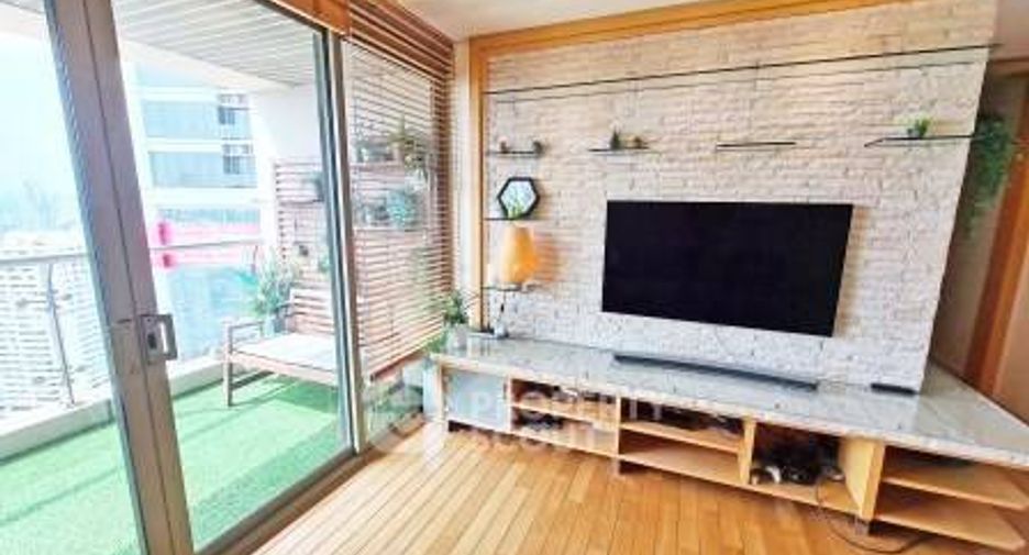 For sale 2 ベッドルーム condo in Khlong Toei, Bangkok
