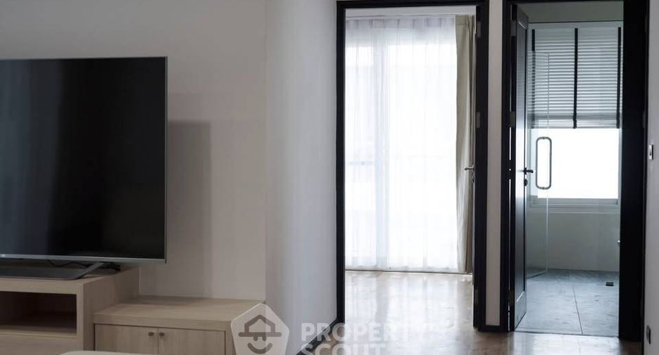For rent 2 bedrooms condo in Watthana, Bangkok