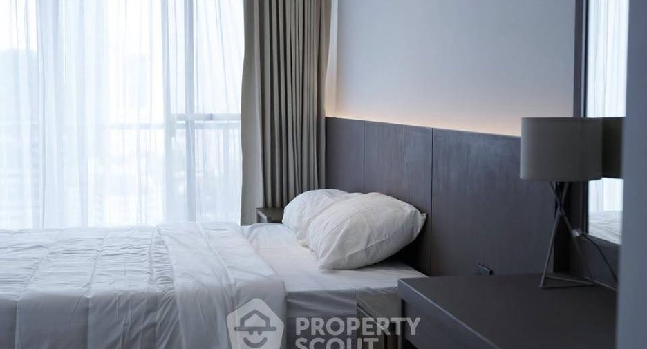For rent 2 bedrooms condo in Watthana, Bangkok