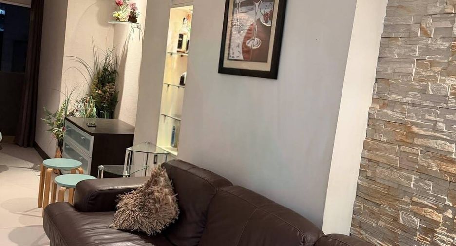For rent 2 ベッドルーム condo in Watthana, Bangkok