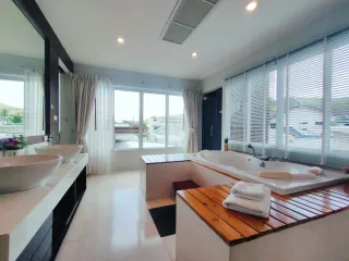 出租 3 卧室 别墅 在 Phuket Town, 普吉