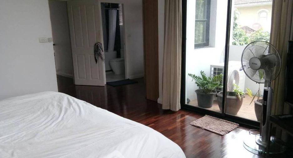 For rent and for sale 4 bedrooms house in Prawet, Bangkok