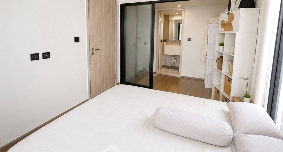 For sale 2 ベッドルーム condo in Bang Rak, Bangkok