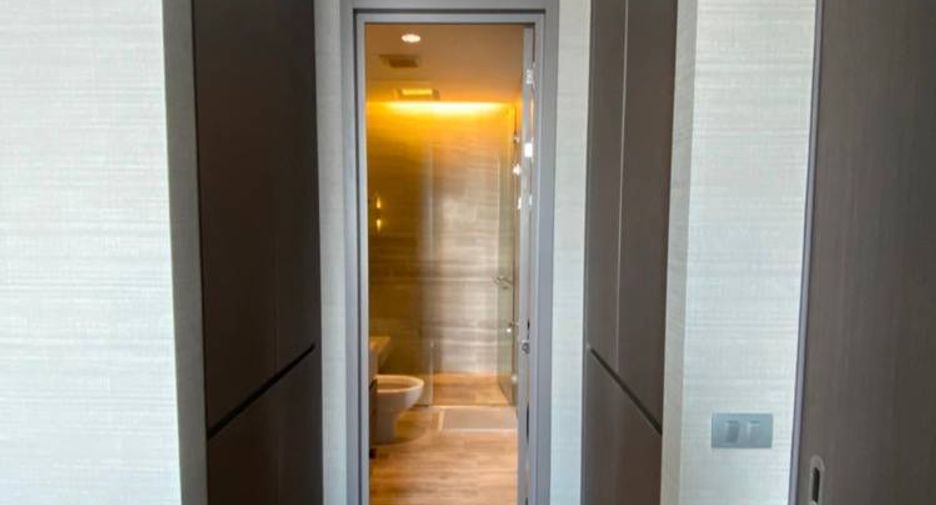 À vendre 1 chambre condo à Sathon, Bangkok