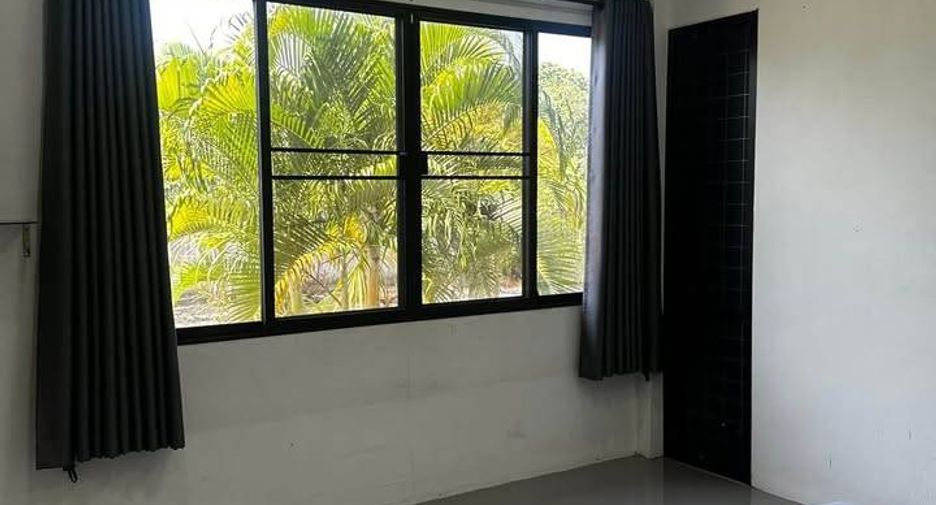 For sale 3 ベッドルーム house in Si Racha, Chonburi