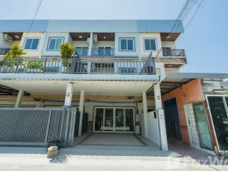 出租 4 卧室 联排别墅 在 Phuket Town, 普吉