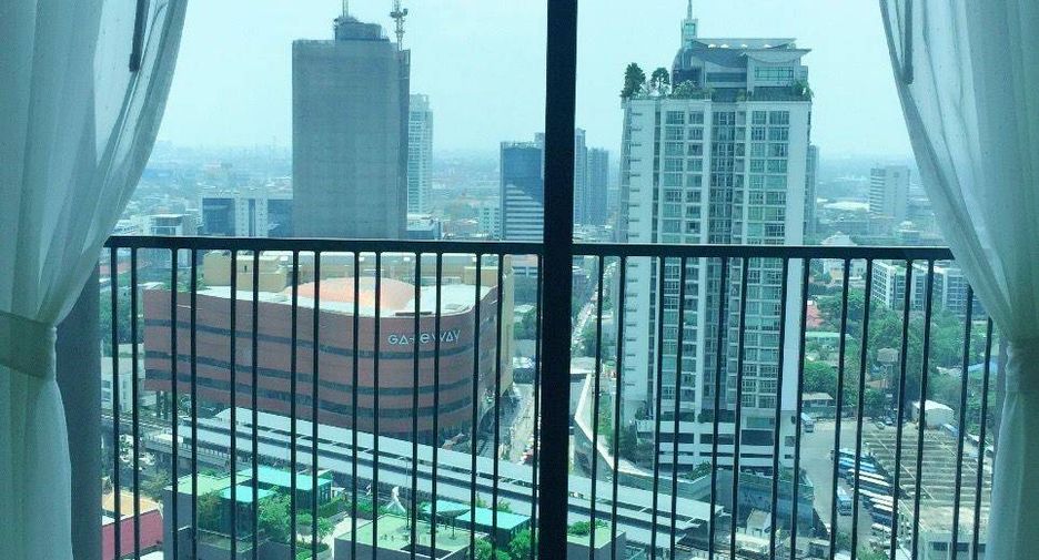 À vendre 1 chambre condo à Khlong Toei, Bangkok