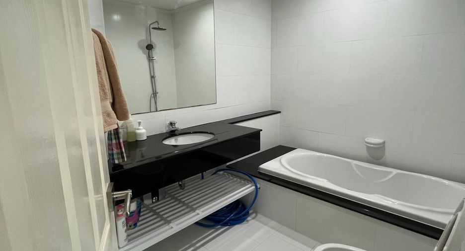 For sale 2 bedrooms condo in Bang Kho Laem, Bangkok