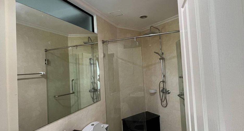 For sale 2 bedrooms condo in Bang Kho Laem, Bangkok