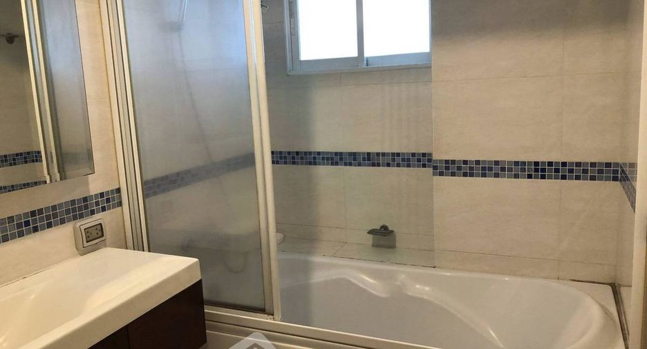 For sale 1 Beds condo in Huai Khwang, Bangkok