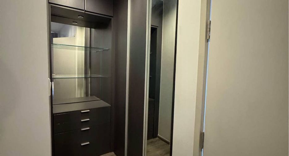 For sale 1 Beds condo in Khlong San, Bangkok