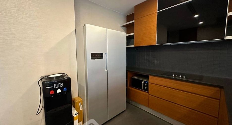 Wohnung zur Miete und zum Kauf mit 3 Zimmer in Khlong Toei, Bangkok