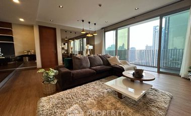 À louer et à vendre 3 chambres condo à Khlong Toei, Bangkok