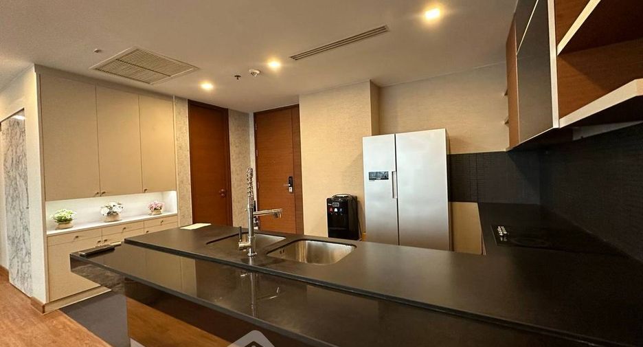 Wohnung zur Miete und zum Kauf mit 3 Zimmer in Khlong Toei, Bangkok