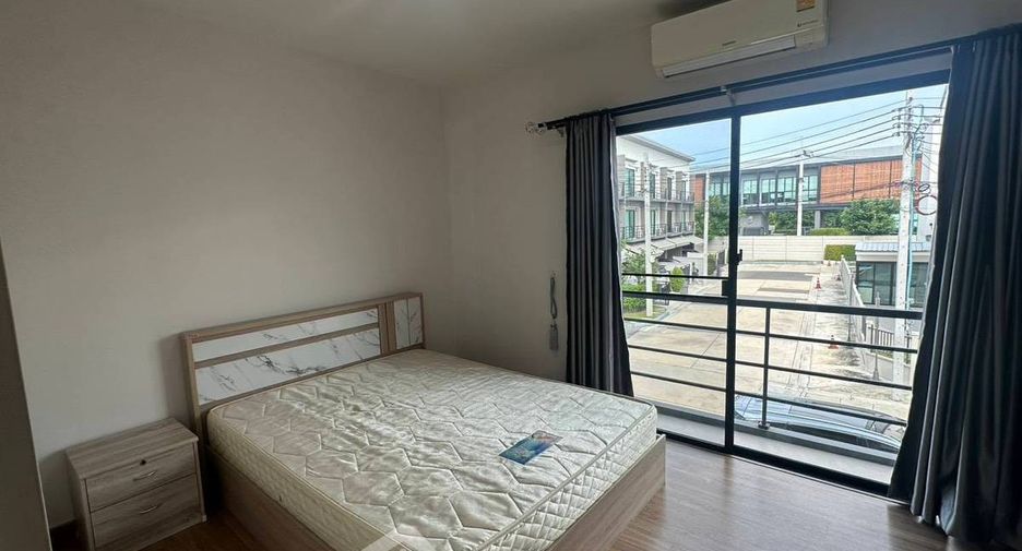 Reihenhaus zum Kauf mit 3 Zimmer in Prawet, Bangkok