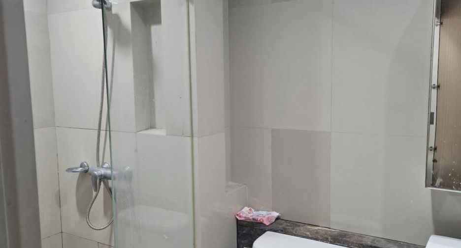Wohnung zur Miete mit 1 Zimmer in Khlong San, Bangkok